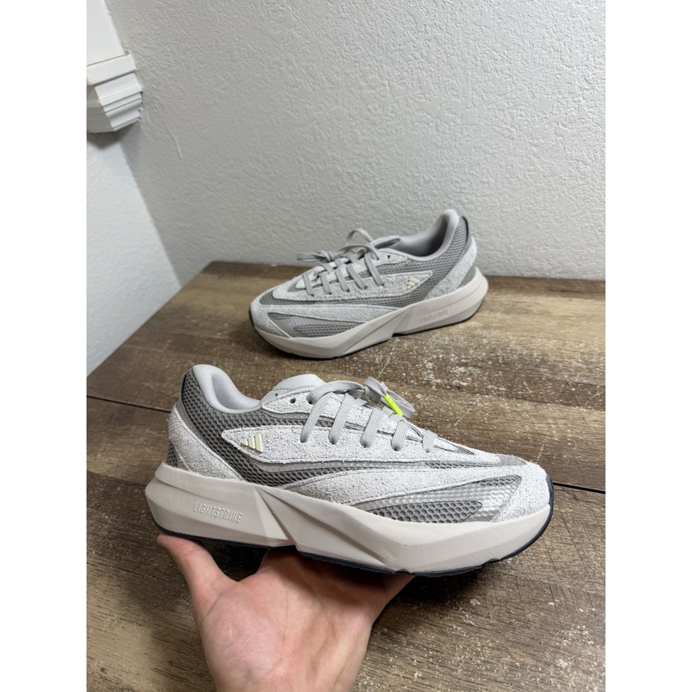 Adidas LightBlaze running athletic shoes Women's Size 9 Wolf Grey JQ9975